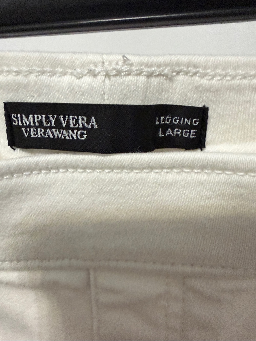Simply Vera Vera Wang White Straight Leg jegging Jeans with raw hem - Picture 3 of 4